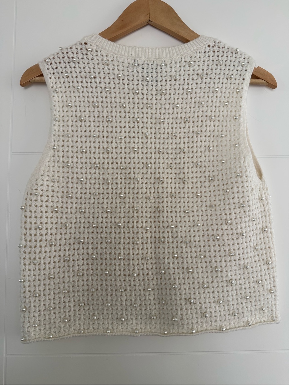 H&M Pearl Embellished Sleeveless Sweater, size medium. - Picture 4 of 5